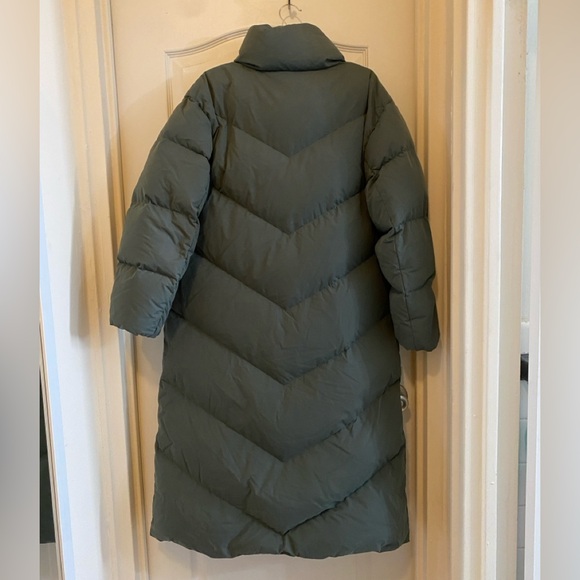 EUC Aritzia Wilfred The Cloud Puff long coat size M - Picture 2 of 8